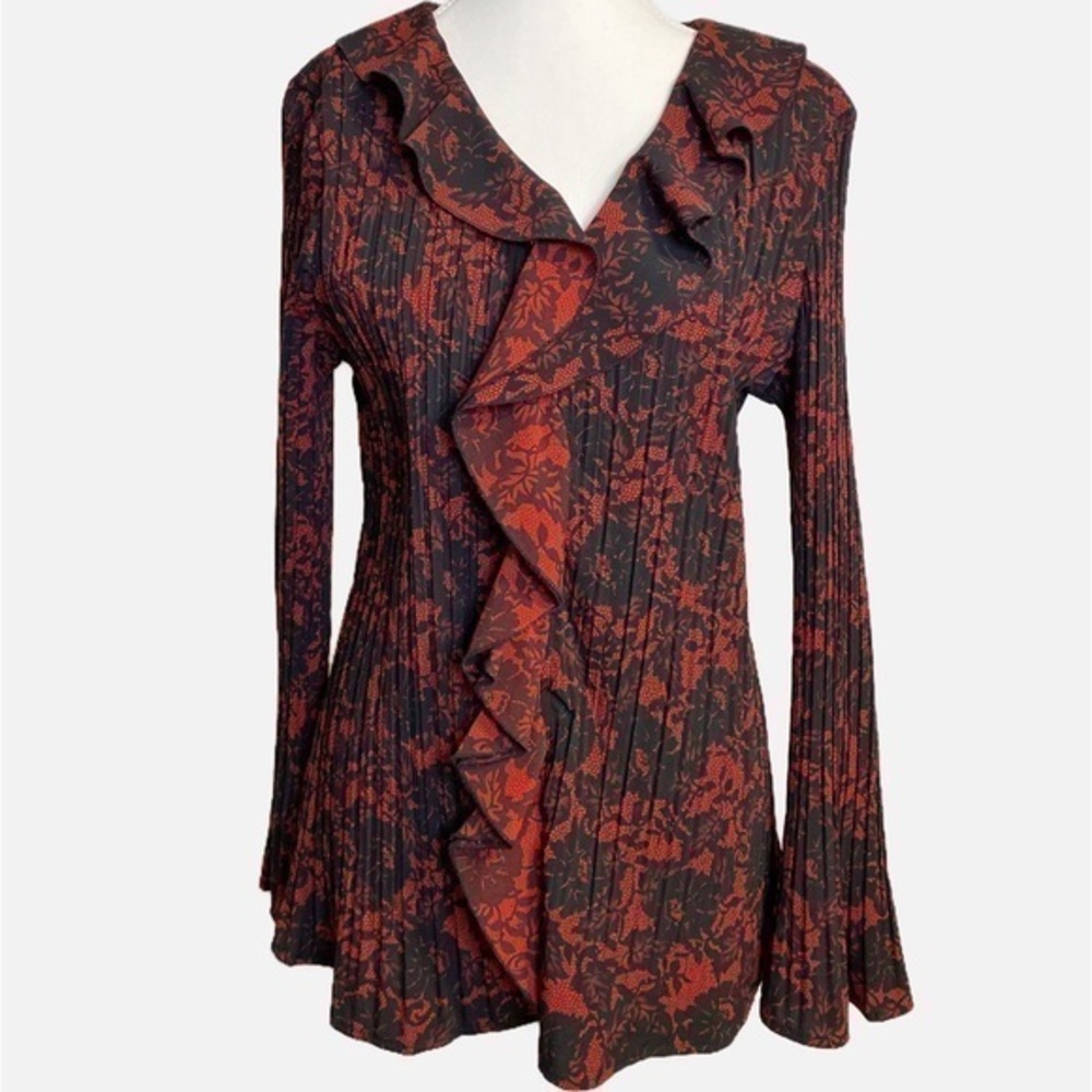 Chic Ruffle Women's Blouse - Black and Red Floral